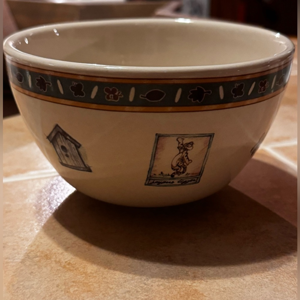 Disney Vintage Cereal Bowl✨ - Picture 3 of 14